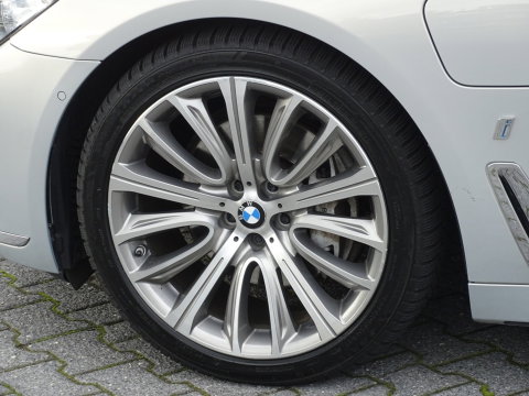 BMW 7 Serie 740e Lang 326PK / VIP / Bowers & Wilkins / Skylounge / *NAP*