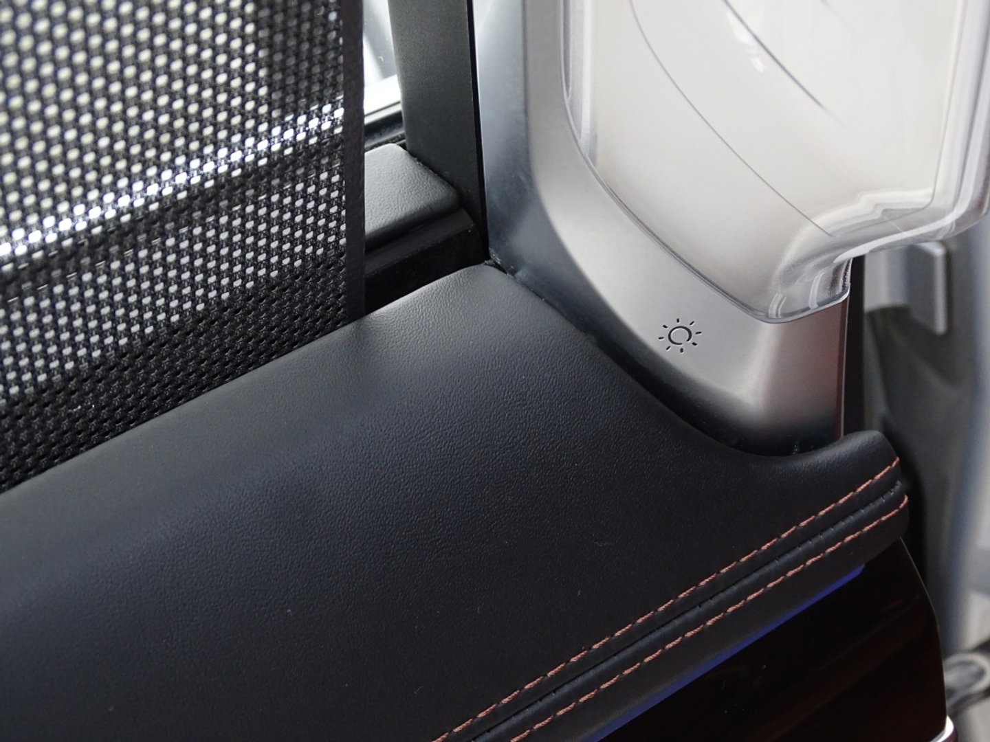 BMW 7 Serie 740e Lang 326PK / VIP / Bowers & Wilkins / Skylounge / *NAP*