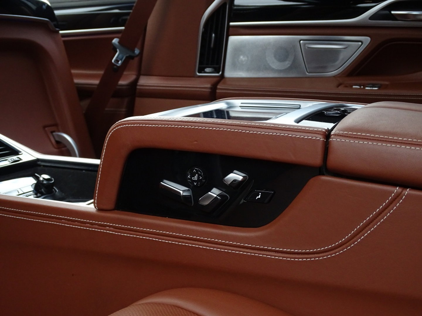 BMW 7 Serie 740e Lang 326PK / VIP / Bowers & Wilkins / Skylounge / *NAP*