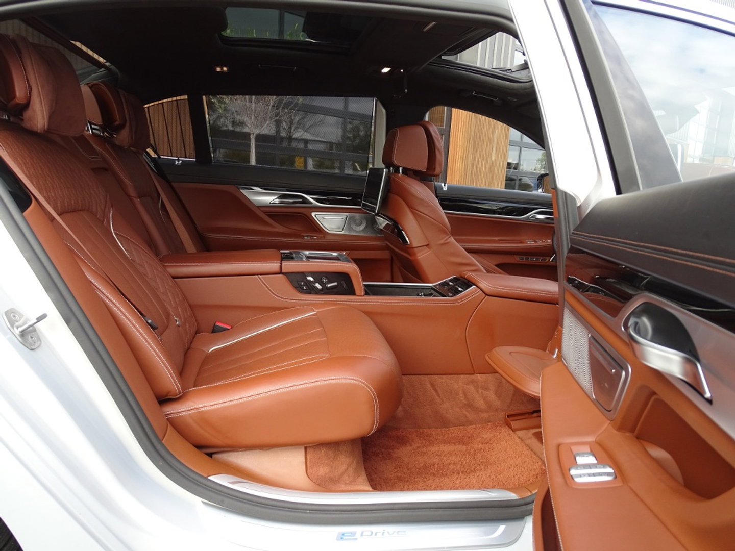 BMW 7 Serie 740e Lang 326PK / VIP / Bowers & Wilkins / Skylounge / *NAP*