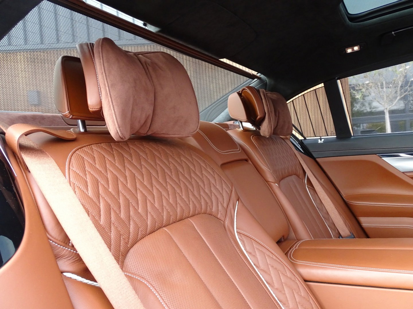 BMW 7 Serie 740e Lang 326PK / VIP / Bowers & Wilkins / Skylounge / *NAP*