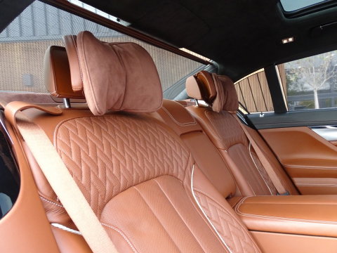 BMW 7 Serie 740e Lang 326PK / VIP / Bowers & Wilkins / Skylounge / *NAP*