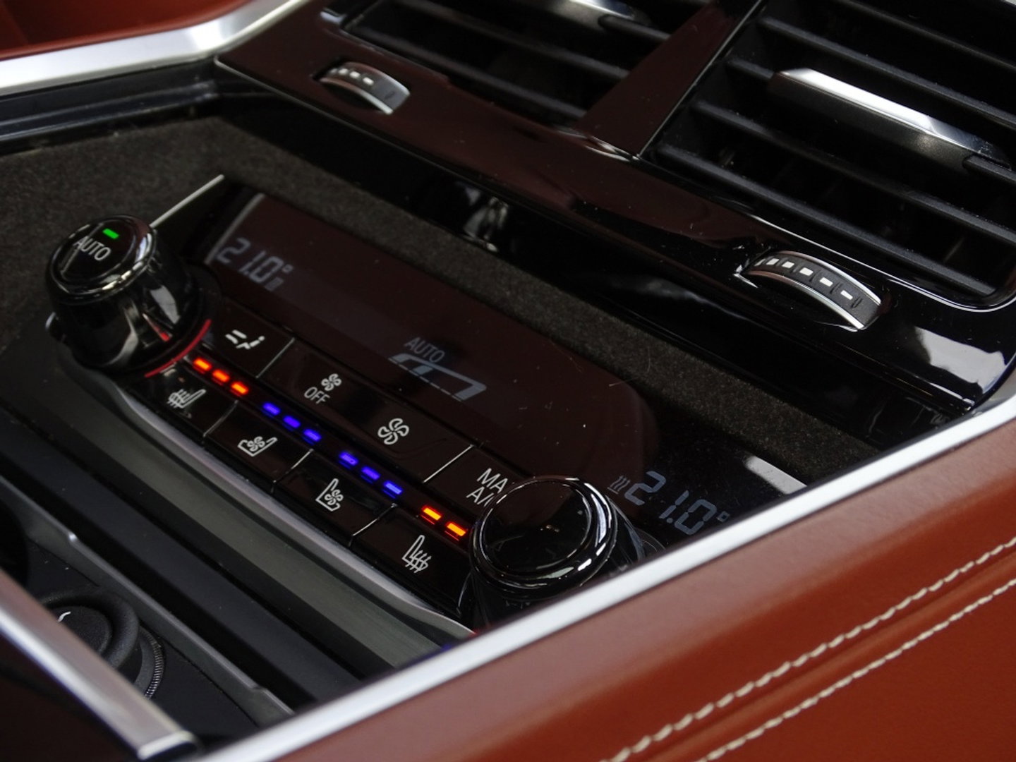 BMW 7 Serie 740e Lang 326PK / VIP / Bowers & Wilkins / Skylounge / *NAP*