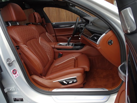 BMW 7 Serie 740e Lang 326PK / VIP / Bowers & Wilkins / Skylounge / *NAP*