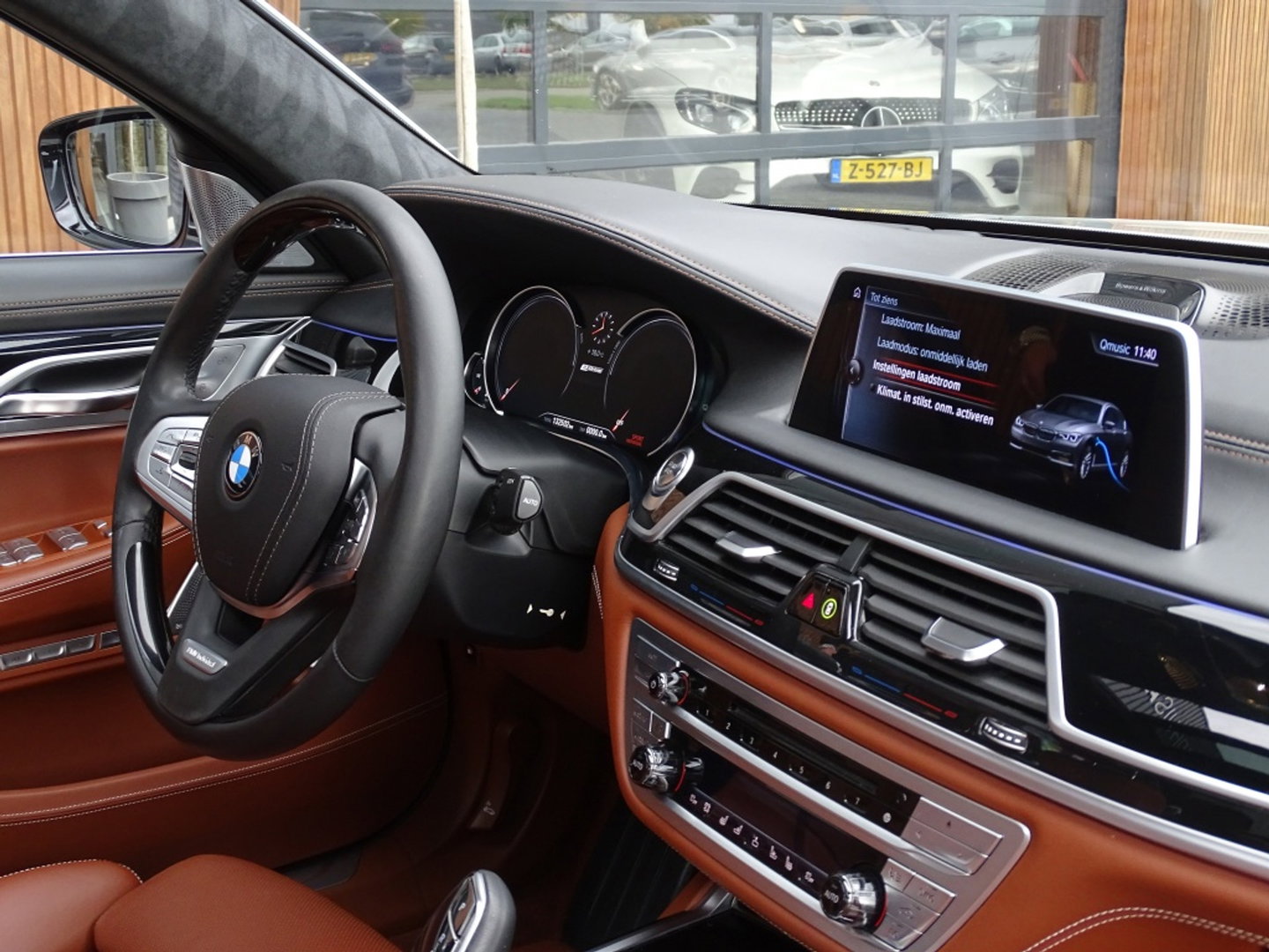 BMW 7 Serie 740e Lang 326PK / VIP / Bowers & Wilkins / Skylounge / *NAP*