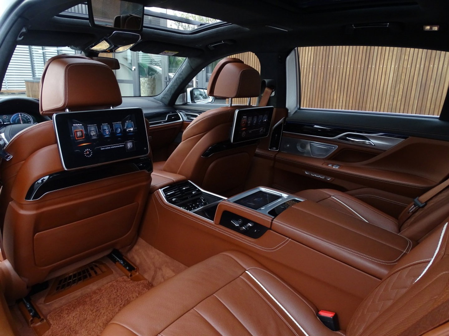 BMW 7 Serie 740e Lang 326PK / VIP / Bowers & Wilkins / Skylounge / *NAP*