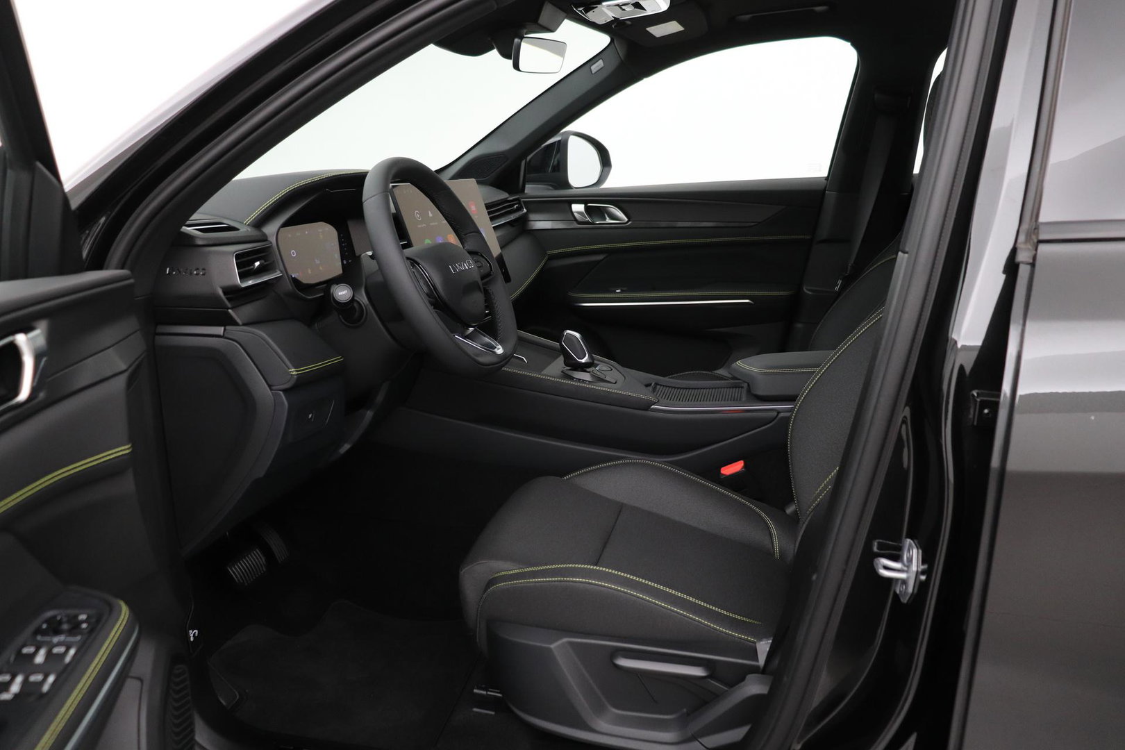 Lynk & Co 01 Lynk&co 1.5 Core | ACC | Camera | Carplay | 19 inch | LED | Draadloos opladen