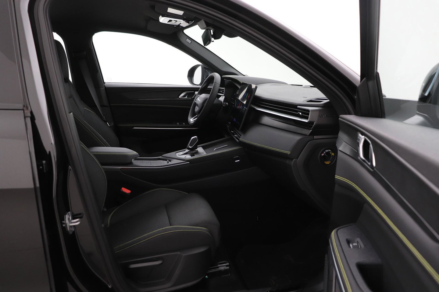 Lynk & Co 01 Lynk&co 1.5 Core | ACC | Camera | Carplay | 19 inch | LED | Draadloos opladen