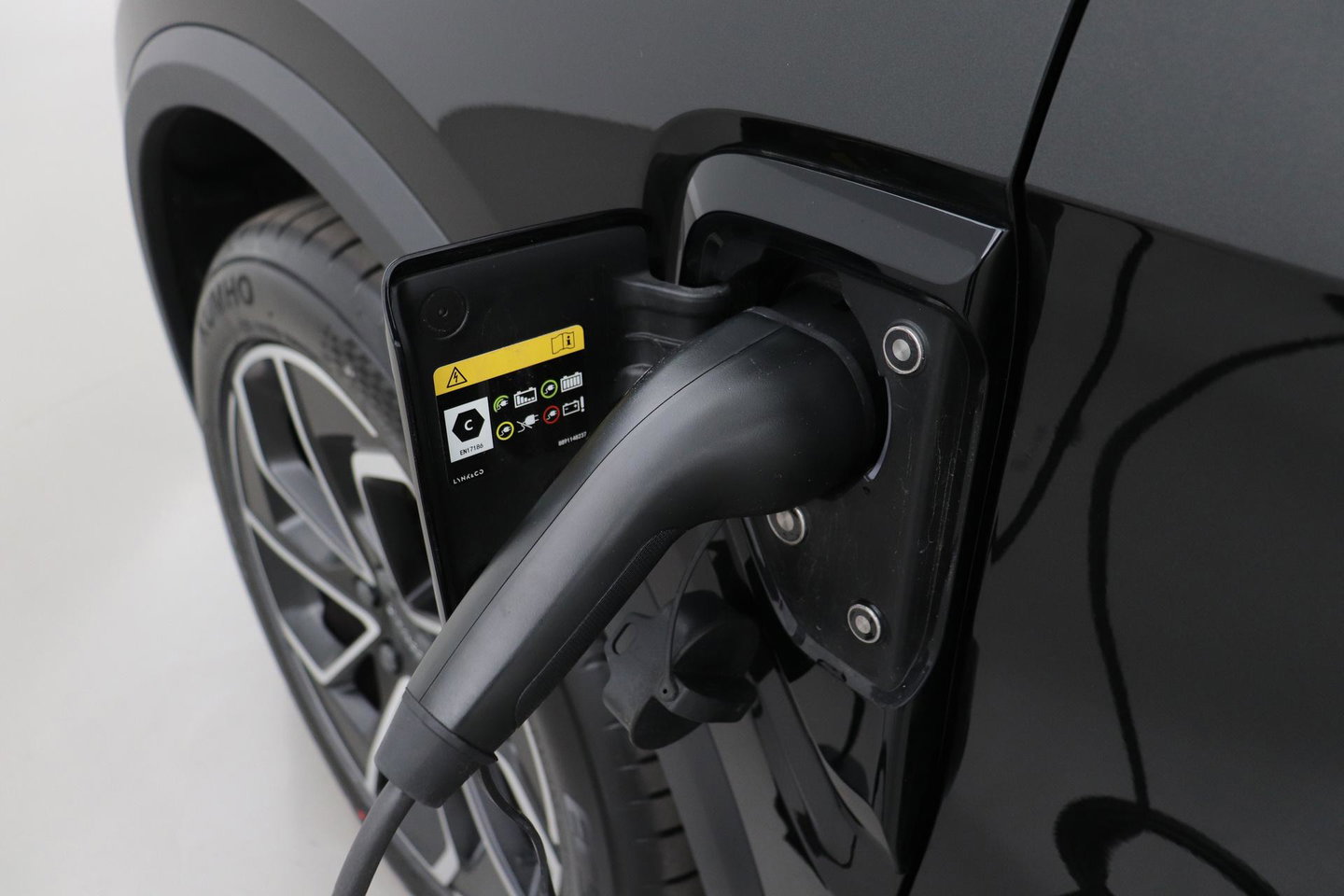 Lynk & Co 01 Lynk&co 1.5 Core | ACC | Camera | Carplay | 19 inch | LED | Draadloos opladen