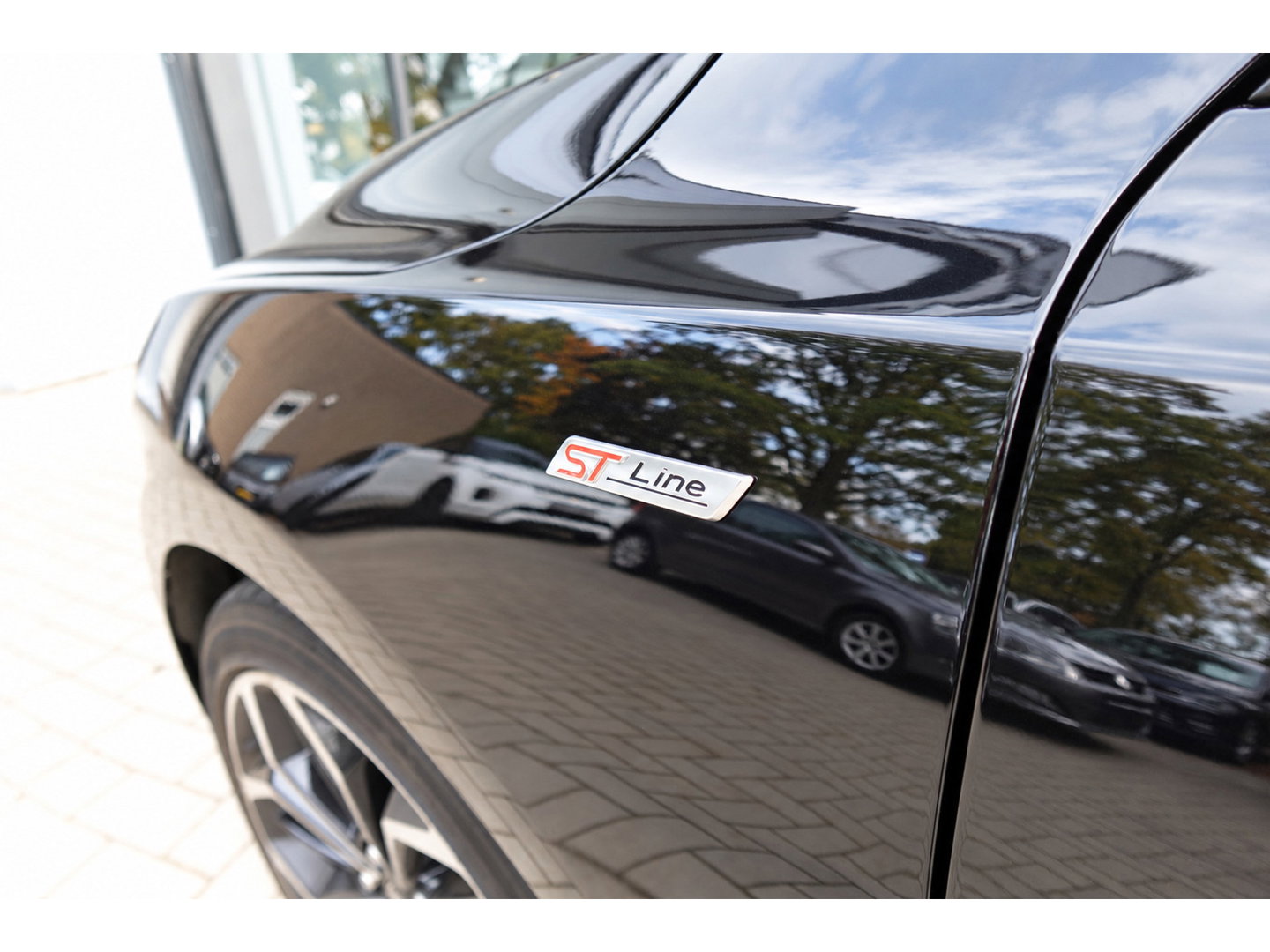Ford Focus 1.5 EcoBoost ST-Line X PANO B&O HUB VOL