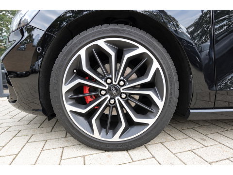 Ford Focus 1.5 EcoBoost Vignale PANO B&O HUB VOL
