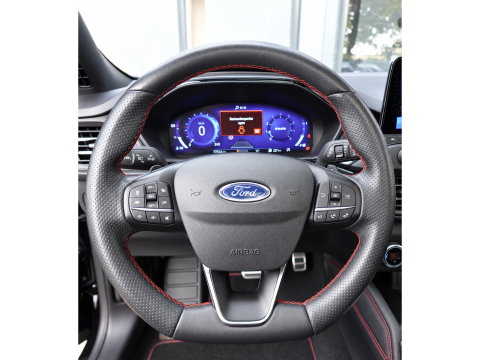 Ford Focus 1.5 EcoBoost Vignale PANO B&O HUB VOL