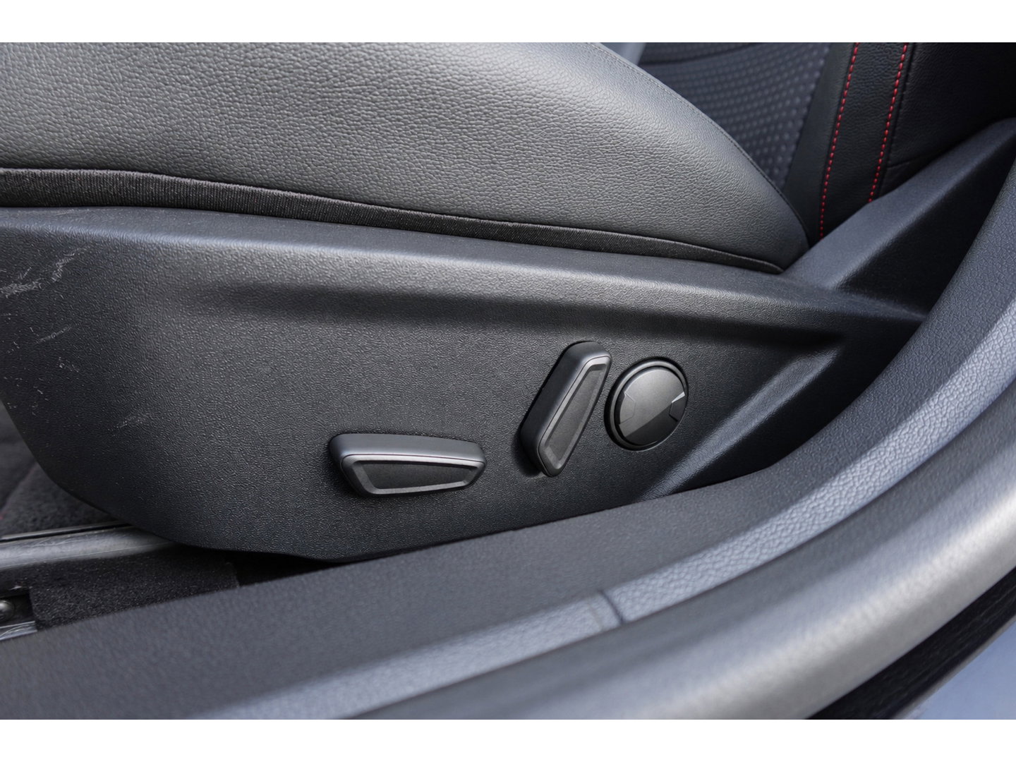 Ford Focus 1.5 EcoBoost ST-Line X PANO B&O HUB VOL
