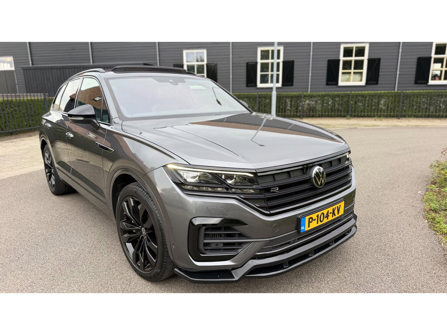 Volkswagen Touareg 3.0 TSi eHybrid 4MOTION R-Line Panoramadak leer Camera Electr.Trekhaak