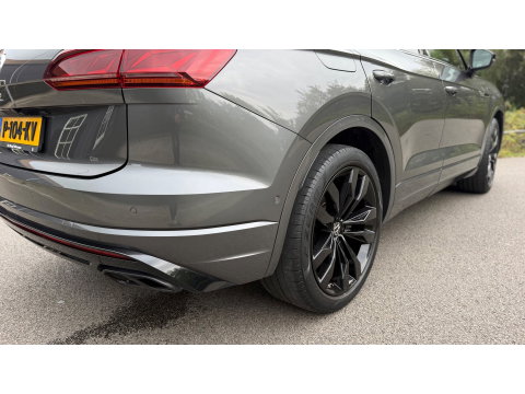 Volkswagen Touareg 3.0 TSi eHybrid 4MOTION R-Line Panoramadak leer Camera Electr.Trekhaak