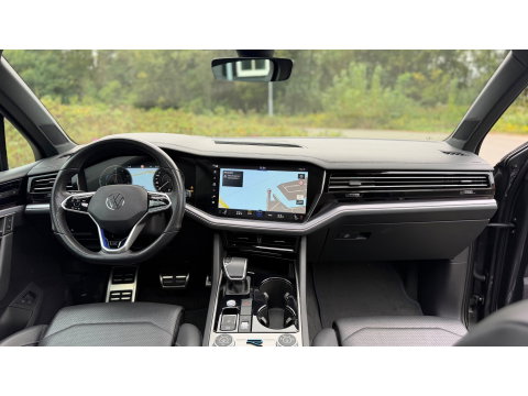 Volkswagen Touareg 3.0 TSi eHybrid 4MOTION R-Line Panoramadak leer Camera Electr.Trekhaak
