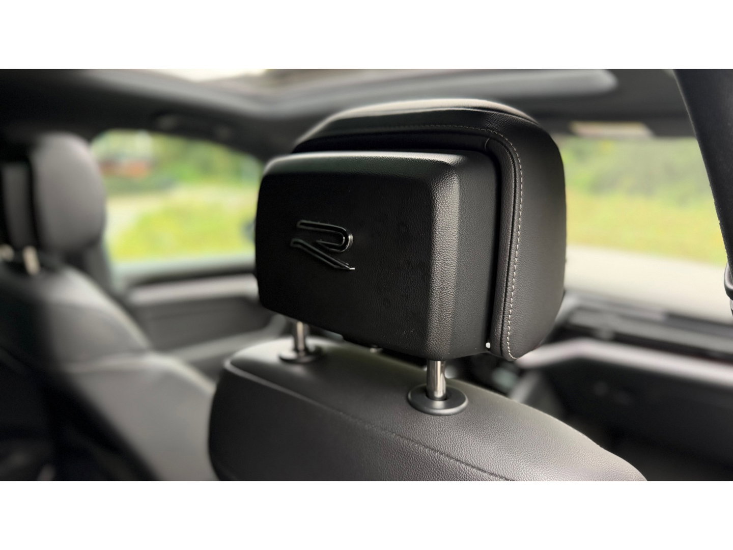 Volkswagen Touareg 3.0 TSi eHybrid 4MOTION R-Line Panoramadak leer Camera Electr.Trekhaak