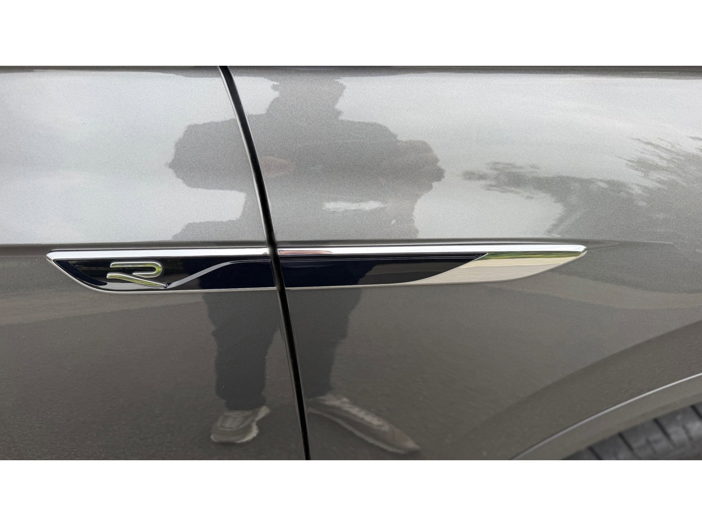Volkswagen Touareg 3.0 TSi eHybrid 4MOTION R-Line Panoramadak leer Camera Electr.Trekhaak
