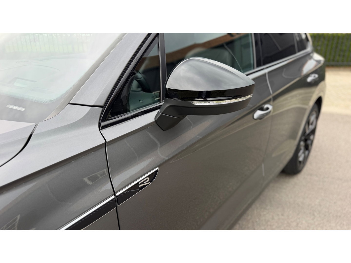 Volkswagen Touareg 3.0 TSi eHybrid 4MOTION R-Line Panoramadak leer Camera Electr.Trekhaak