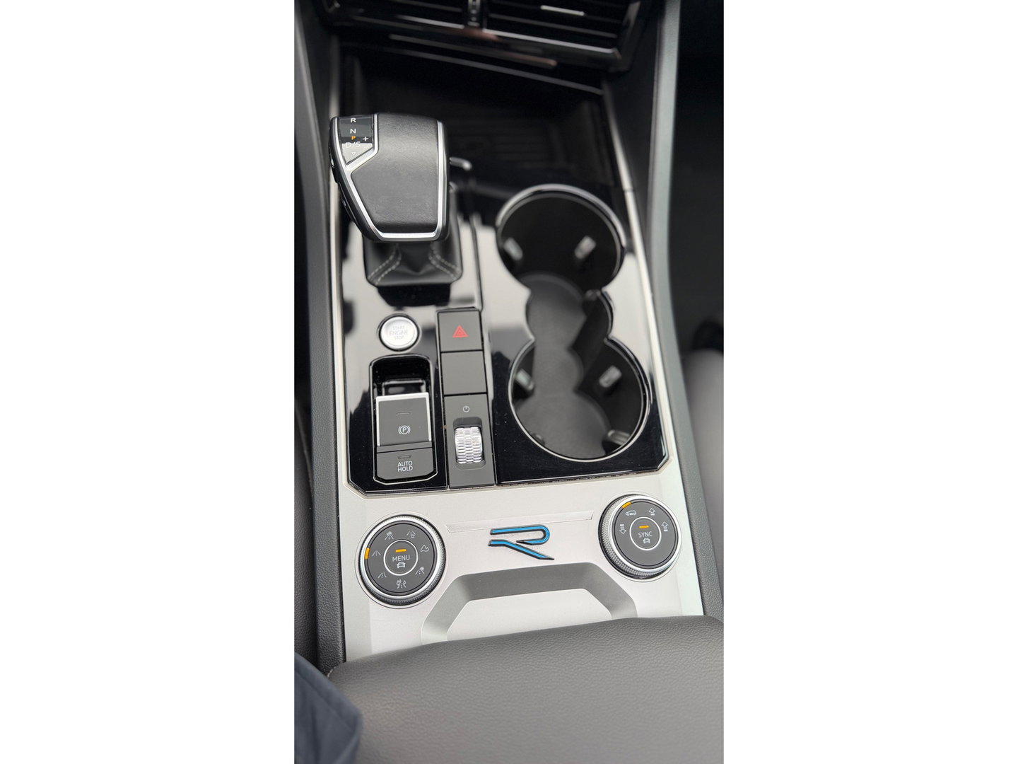 Volkswagen Touareg 3.0 TSi eHybrid 4MOTION R-Line Panoramadak leer Camera Electr.Trekhaak