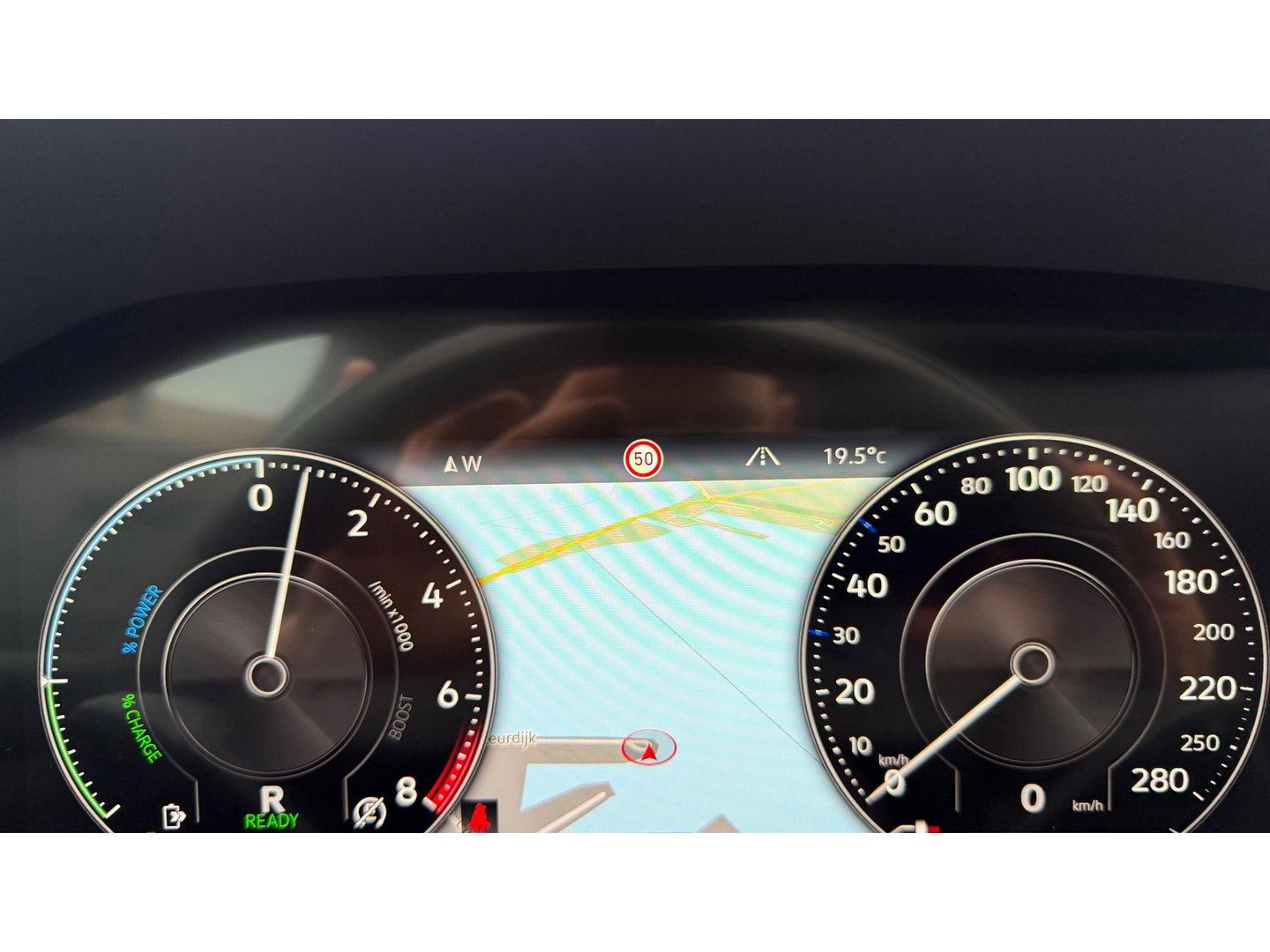 Volkswagen Touareg 3.0 TSi eHybrid 4MOTION R-Line Panoramadak leer Camera Electr.Trekhaak