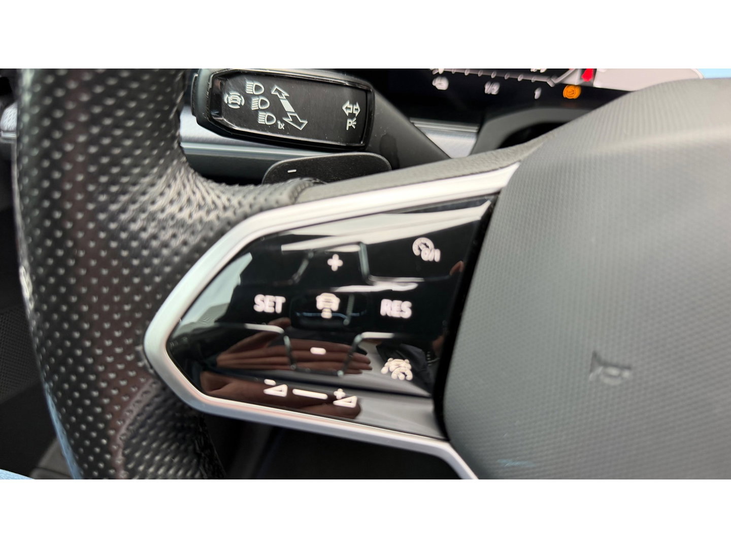 Volkswagen Touareg 3.0 TSi eHybrid 4MOTION R-Line Panoramadak leer Camera Electr.Trekhaak