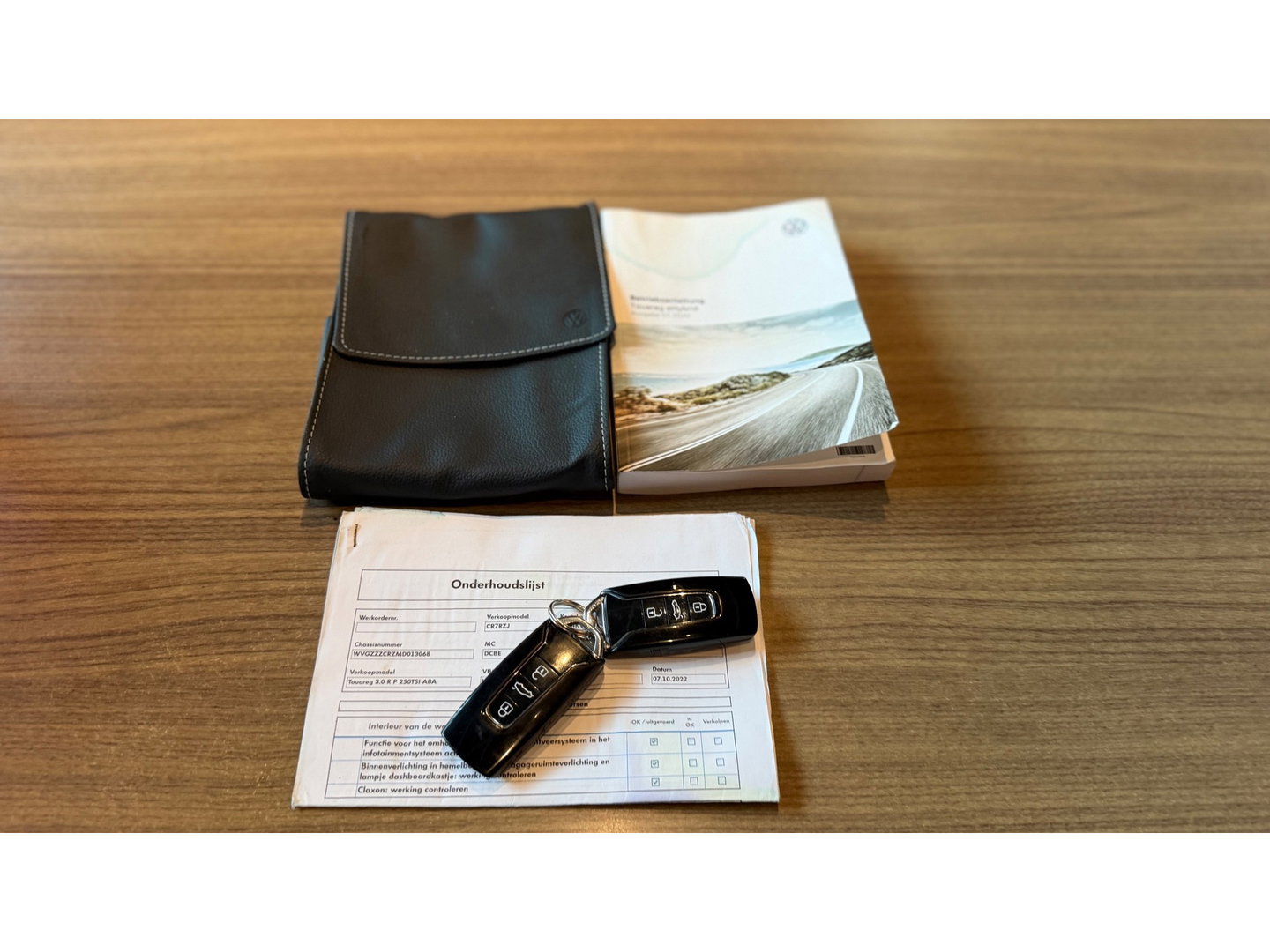 Volkswagen Touareg 3.0 TSi eHybrid 4MOTION R-Line Panoramadak leer Camera Electr.Trekhaak