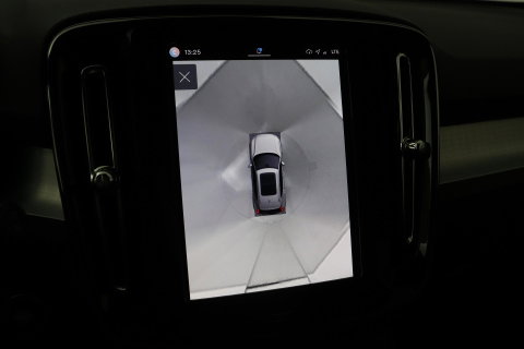 Volvo XC40 2.0 B3 Plus Black Edition | Harman/Kardon | ACC | 360° Camera | BLIS | Keyless | Stoel+Stuurverwarming | 20 Inch