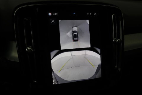 Volvo XC40 2.0 B3 Plus Black Edition | Harman/Kardon | ACC | 360° Camera | BLIS | Keyless | Stoel+Stuurverwarming | 20 Inch