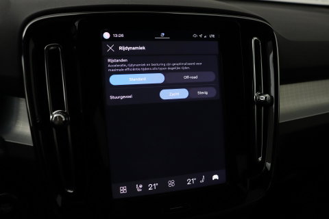 Volvo XC40 2.0 B3 Plus Black Edition | Harman/Kardon | ACC | 360° Camera | BLIS | Keyless | Stoel+Stuurverwarming | 20 Inch