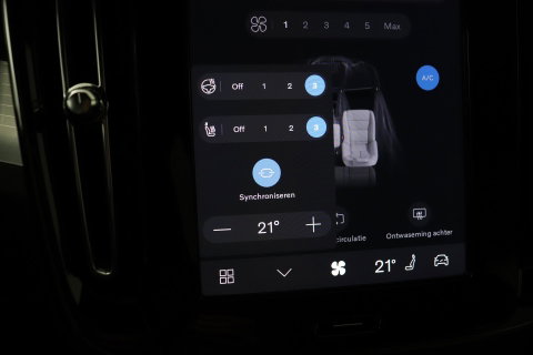 Volvo XC40 2.0 B3 Plus Black Edition | Harman/Kardon | ACC | 360° Camera | BLIS | Keyless | Stoel+Stuurverwarming | 20 Inch