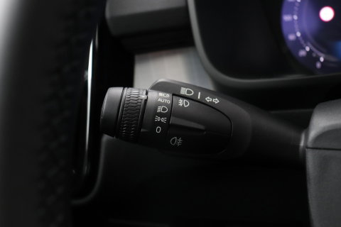 Volvo XC40 2.0 B3 Plus Black Edition | Harman/Kardon | ACC | 360° Camera | BLIS | Keyless | Stoel+Stuurverwarming | 20 Inch