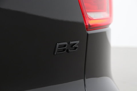 Volvo XC40 2.0 B3 Plus Black Edition | Harman/Kardon | ACC | 360° Camera | BLIS | Keyless | Stoel+Stuurverwarming | 20 Inch