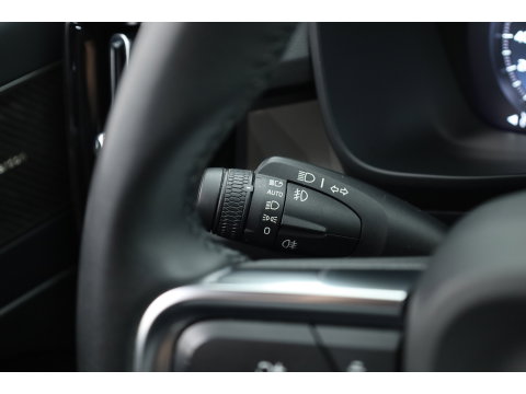 Volvo XC40 1.5 T4 Plug-in hybrid Ultimate Bright | Pano-dak | 360 camera | Adap. Cruise |