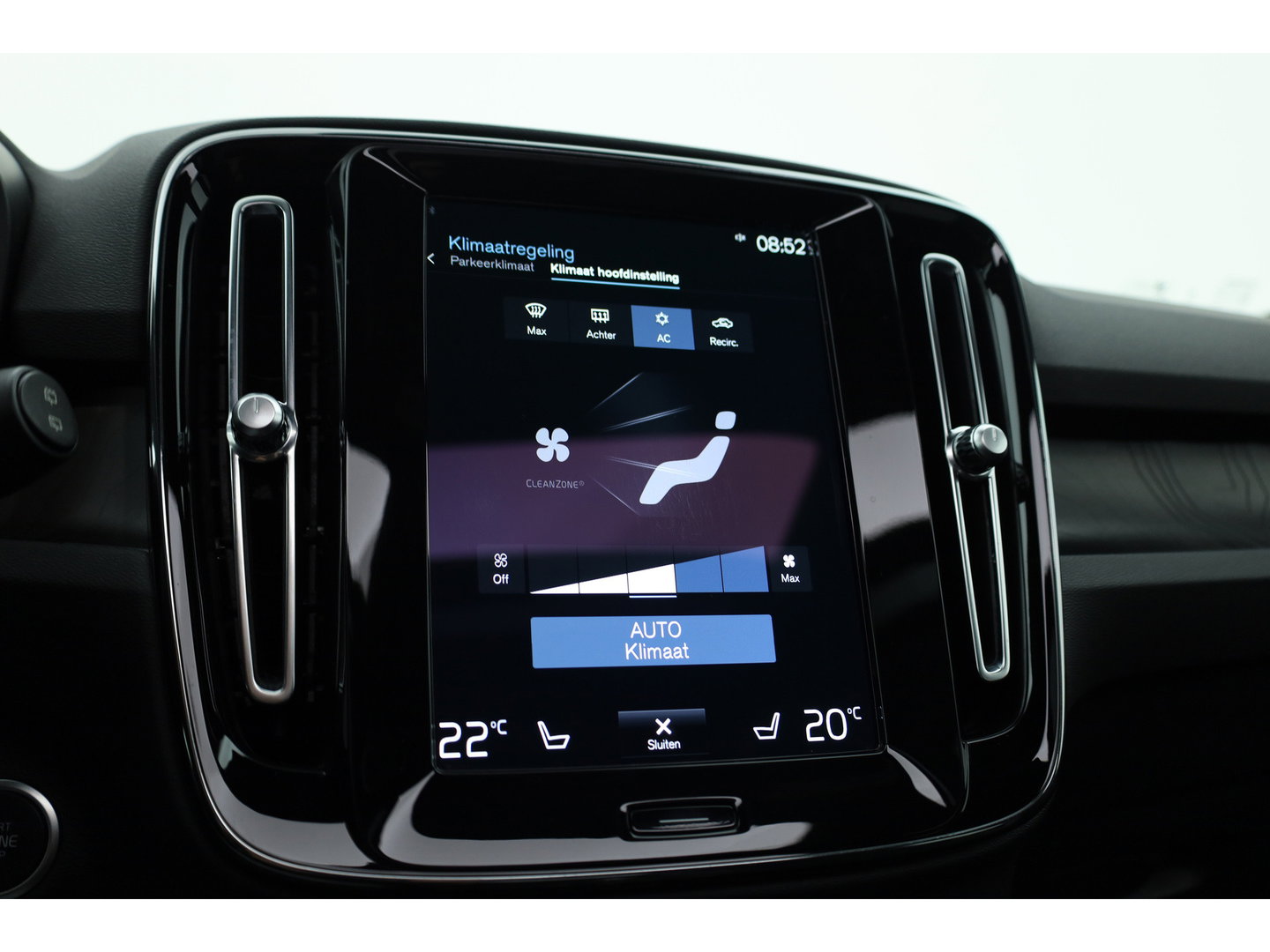 Volvo XC40 1.5 T4 Plug-in hybrid Ultimate Bright | Pano-dak | 360 camera | Adap. Cruise |