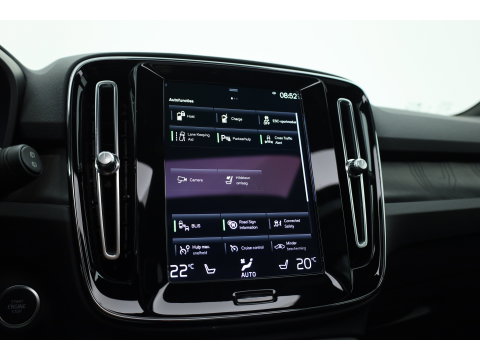 Volvo XC40 1.5 T4 Plug-in hybrid Ultimate Bright | Pano-dak | 360 camera | Adap. Cruise |
