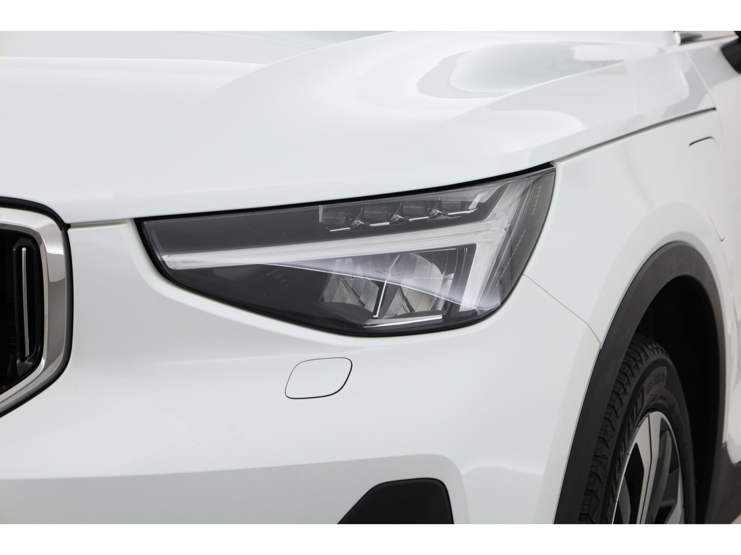 Volvo XC40 1.5 T4 Plug-in hybrid Ultimate Bright | Pano-dak | 360 camera | Adap. Cruise |