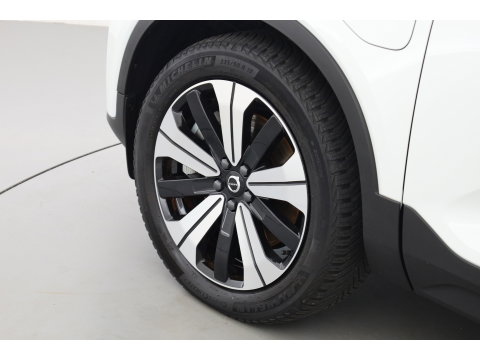 Volvo XC40 1.5 T4 Plug-in hybrid Ultimate Bright | Pano-dak | 360 camera | Adap. Cruise |
