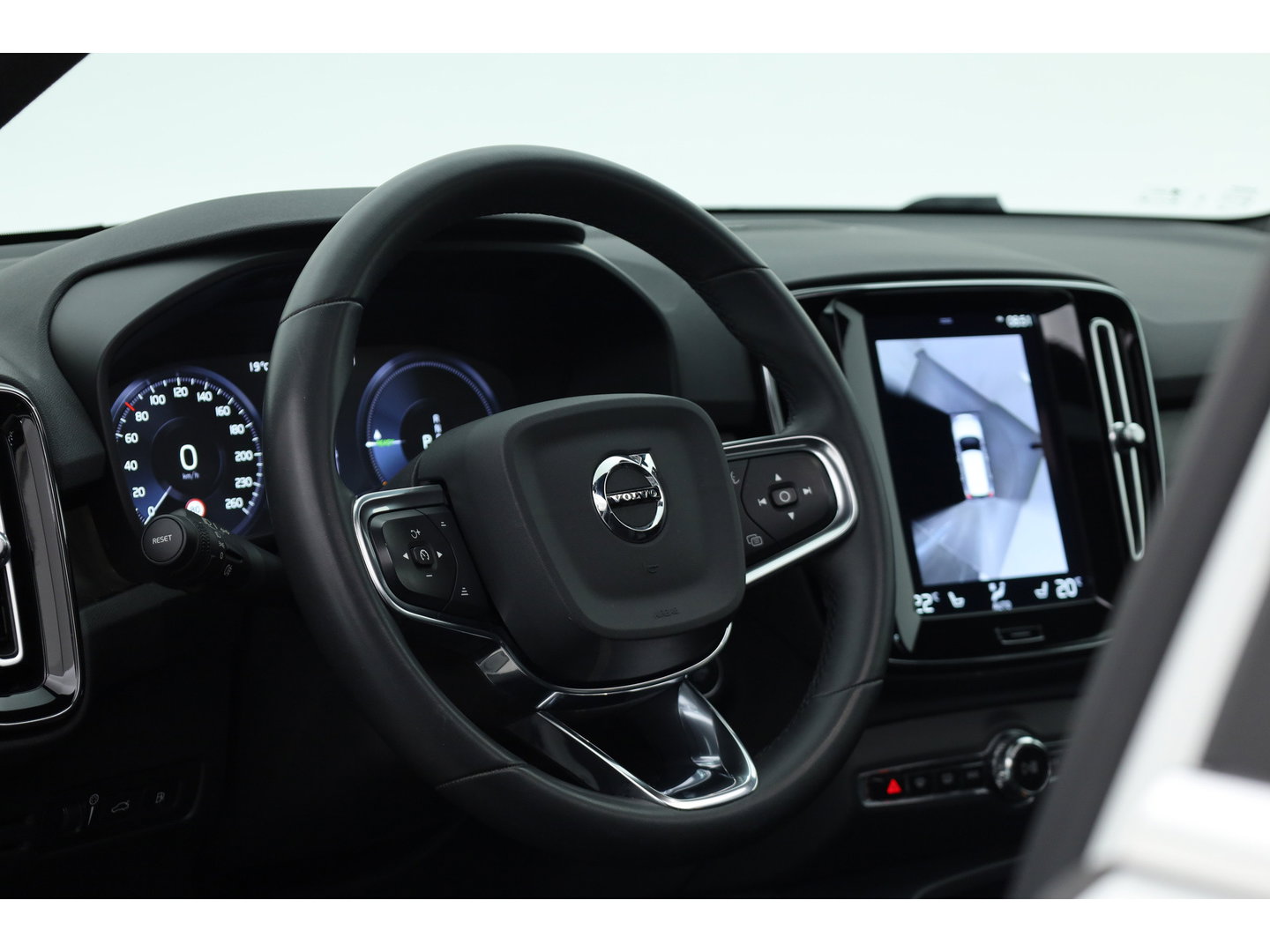 Volvo XC40 1.5 T4 Plug-in hybrid Ultimate Bright | Pano-dak | 360 camera | Adap. Cruise |