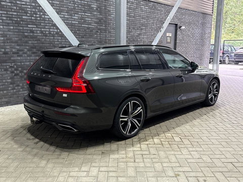 Volvo V60 T6 R-Design | Long Range | ACC | Stoelverwarming | Trekhaak | Camera | Keyless | Memory | 19 Inch