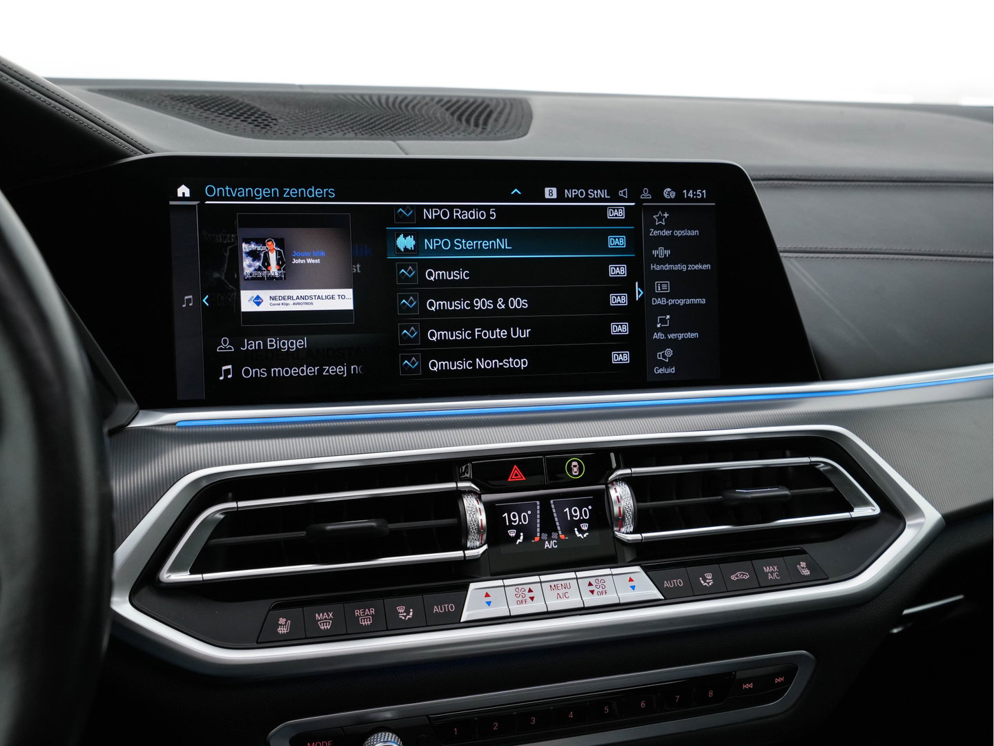 BMW X5 xDrive45e M-Sport-Styling High Executive (Plug-In) {SoH-91%} (INCL-BTW) *PANO | LEATHER | LASER-LED | HARMAN/KARDON | MEMORY-PACK | TOPVIEW | ADAPTIVE-CRUISE | BLINDSPOT | DIGI-COCKPIT | PRIVACY-GLASS | SHIFTPADDLES | HEAD-UP | TOWBAR | 22''A