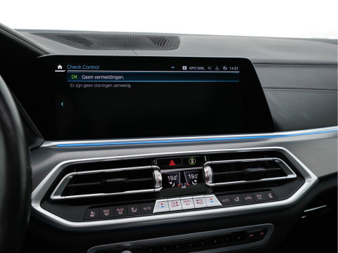 BMW X5 xDrive45e M-Sport-Styling High Executive (Plug-In) {SoH-91%} (INCL-BTW) *PANO | LEATHER | LASER-LED | HARMAN/KARDON | MEMORY-PACK | TOPVIEW | ADAPTIVE-CRUISE | BLINDSPOT | DIGI-COCKPIT | PRIVACY-GLASS | SHIFTPADDLES | HEAD-UP | TOWBAR | 22''A