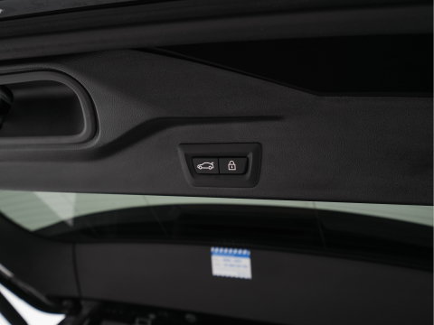 BMW X5 xDrive45e M-Sport-Styling High Executive (Plug-In) {SoH-91%} (INCL-BTW) *PANO | LEATHER | LASER-LED | HARMAN/KARDON | MEMORY-PACK | TOPVIEW | ADAPTIVE-CRUISE | BLINDSPOT | DIGI-COCKPIT | PRIVACY-GLASS | SHIFTPADDLES | HEAD-UP | TOWBAR | 22''A