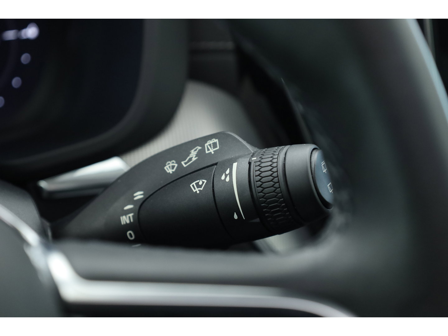 Volvo XC60 2.0 T8 Plug-in hybrid AWD Ultimate Dark | Long Range | Trekhaak | 22 inch | Head-up | Pano-dak |