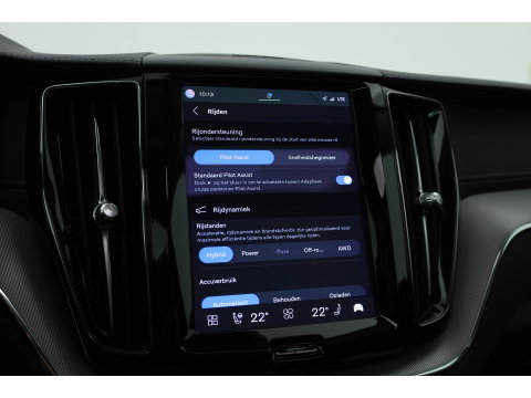 Volvo XC60 2.0 T8 Plug-in hybrid AWD Ultimate Dark | Long Range | Trekhaak | 22 inch | Head-up | Pano-dak |