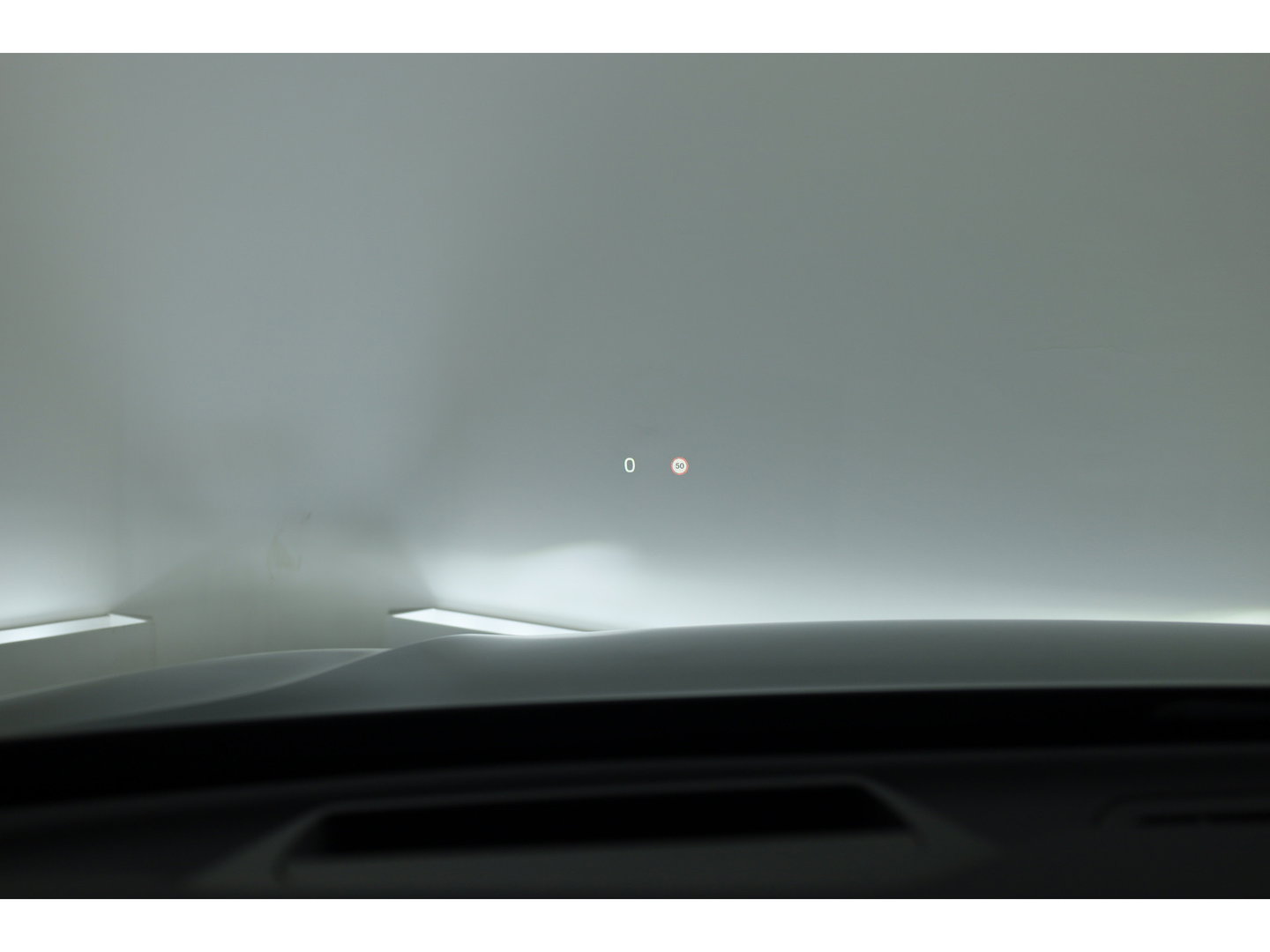 Volvo XC60 2.0 T8 Plug-in hybrid AWD Ultimate Dark | Luchtvering | Massage | Trekhaak | Head-up | Stoelvent. |