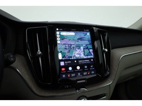 Volvo XC60 2.0 T8 Plug-in hybrid AWD Ultimate Dark | Luchtvering | Massage | Trekhaak | Head-up | Stoelvent. |