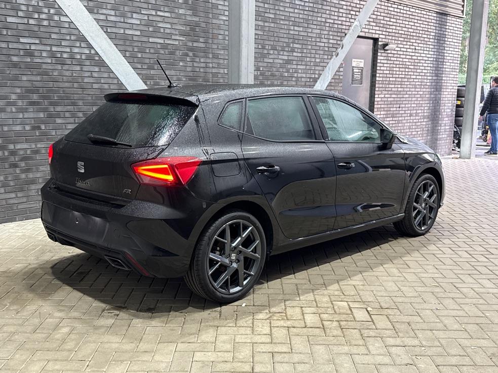 SEAT Ibiza 1.0 EcoTSI FR Business Connect | ACC | Stoelverwarming | Camera | Blind Spot | Keyless | Getint Glas | 18 Inch
