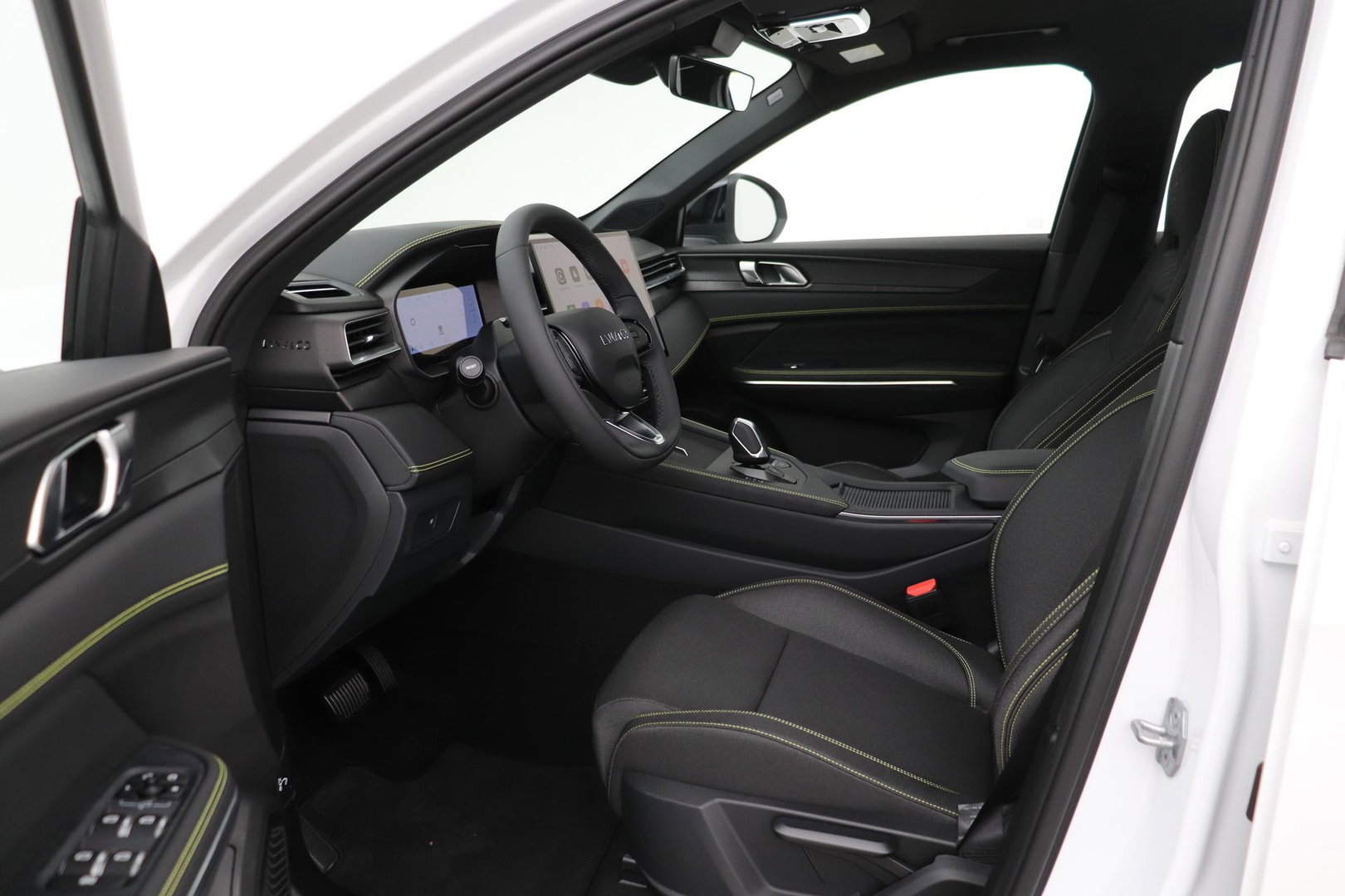 Lynk & Co 01 Lynk&co 1.5 Core | ACC | Camera | Carplay | 19 inch | LED | Draadloos opladen