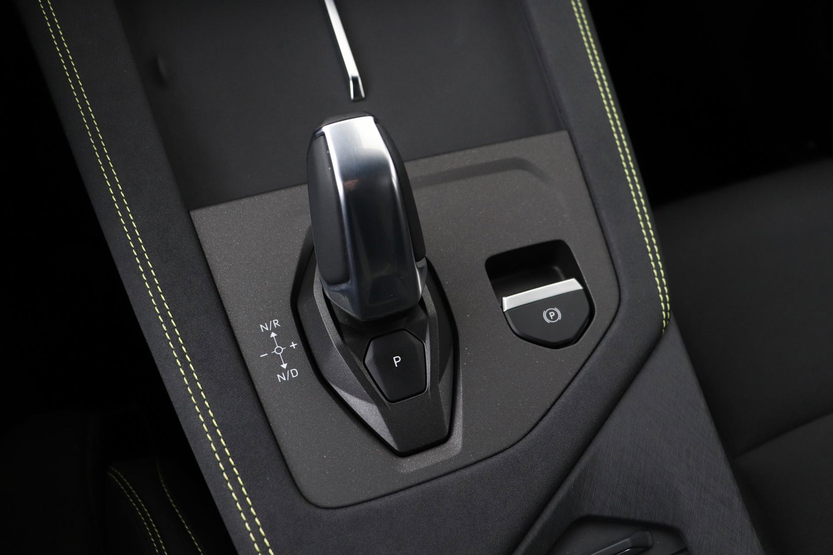Lynk & Co 01 Lynk&co 1.5 Core | ACC | Camera | Carplay | 19 inch | LED | Draadloos opladen